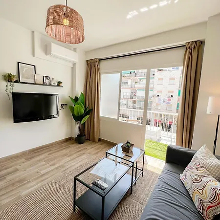 Cozy Plaza Andalucia Appartamento *